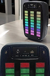 Bluetooth Hoparlör RGB Işıklı USB SD Kart Girişli Taşınabilir