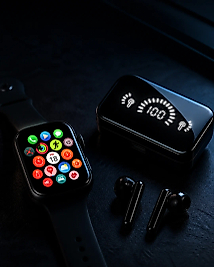 Şık Tasarımlı Akıllı Saat ve Bluetooth Kulaklık Seti Suya Dayanıklı ve Çok Fonksiyonlu