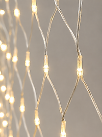 3x3 Metre Ağ LED ile Bahçenize Sıcak ve Şık Aydınlatma