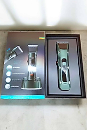 Şarjlı Tıraş Makinesi Uzun Pil Ömrü UCZV696TIRAŞM1