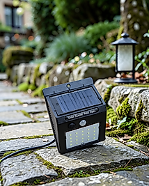 Güneş Enerjili Dış Mekan Lamba 100/144 LED XUCZZZYX10LAMBAAAA