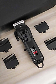 Şarjlı Tıraş Makinesi Keskin Bıçaklı Dijital Göstergeli UUCZHK750TIRAŞM3